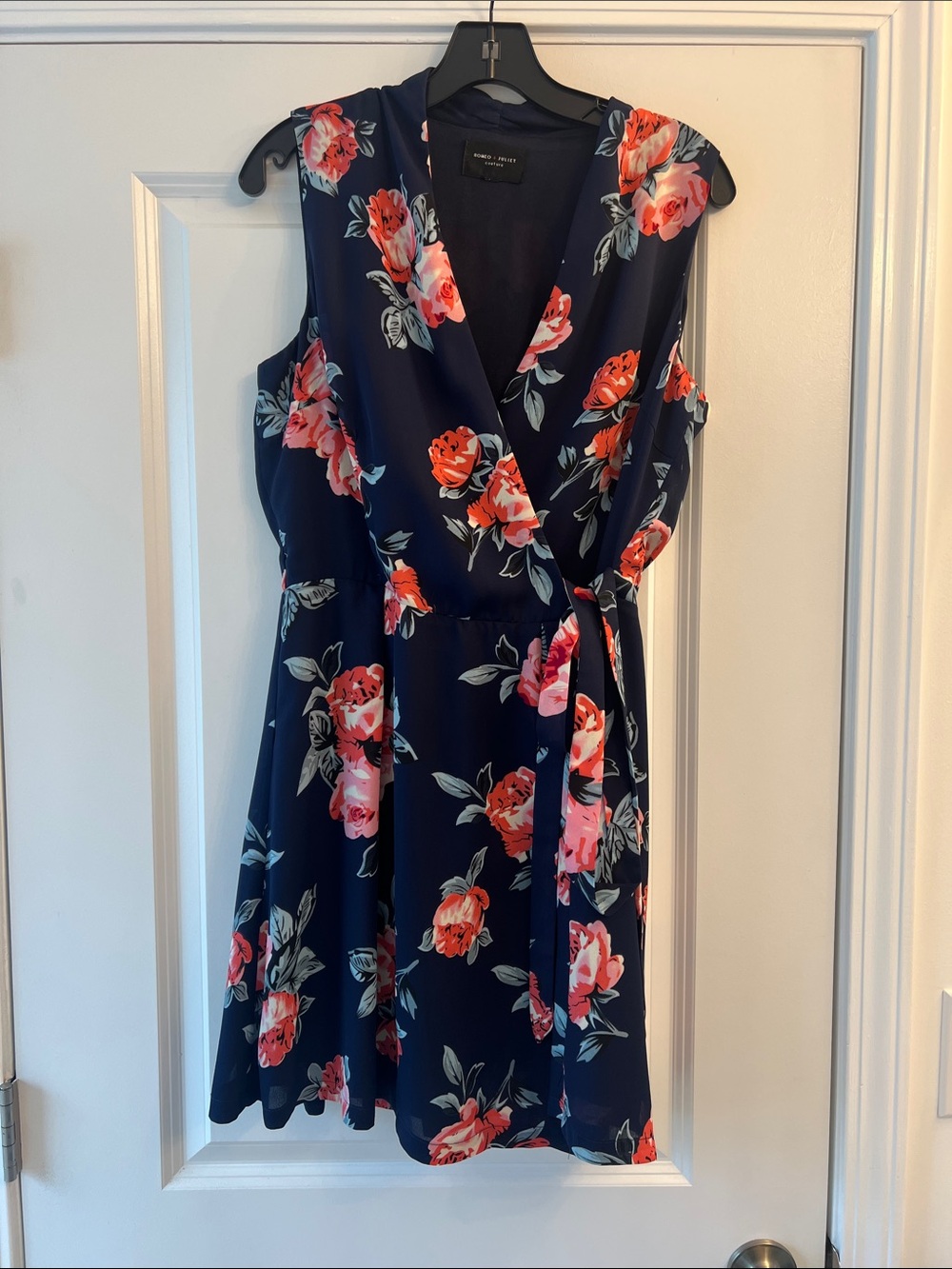 Romeo & Juliet Couture Navy Floral Wrap Dress with Coral Roses